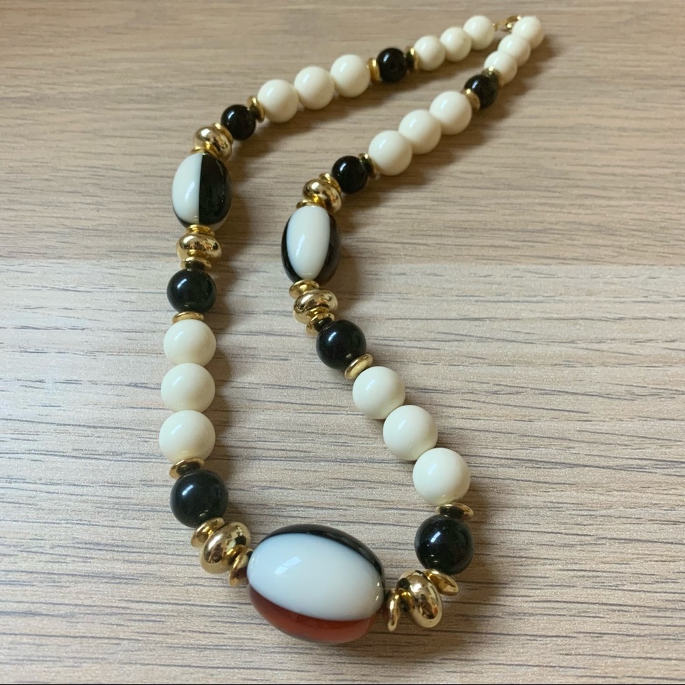Vintage Black & White Beaded Necklace